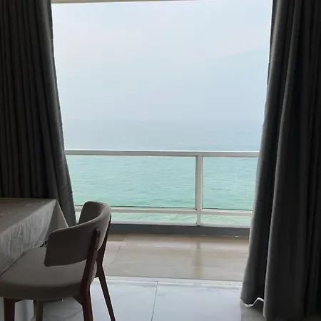 Pl Beach Front Apartment Bopitiya  Exterior photo